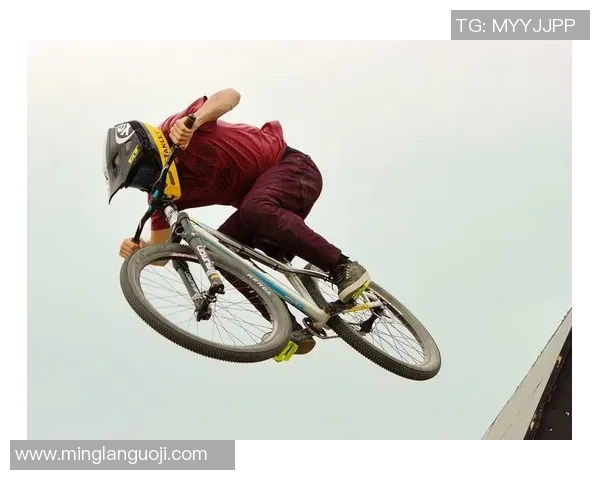 成都极限运动队包夹现象解析与热点趋势探讨